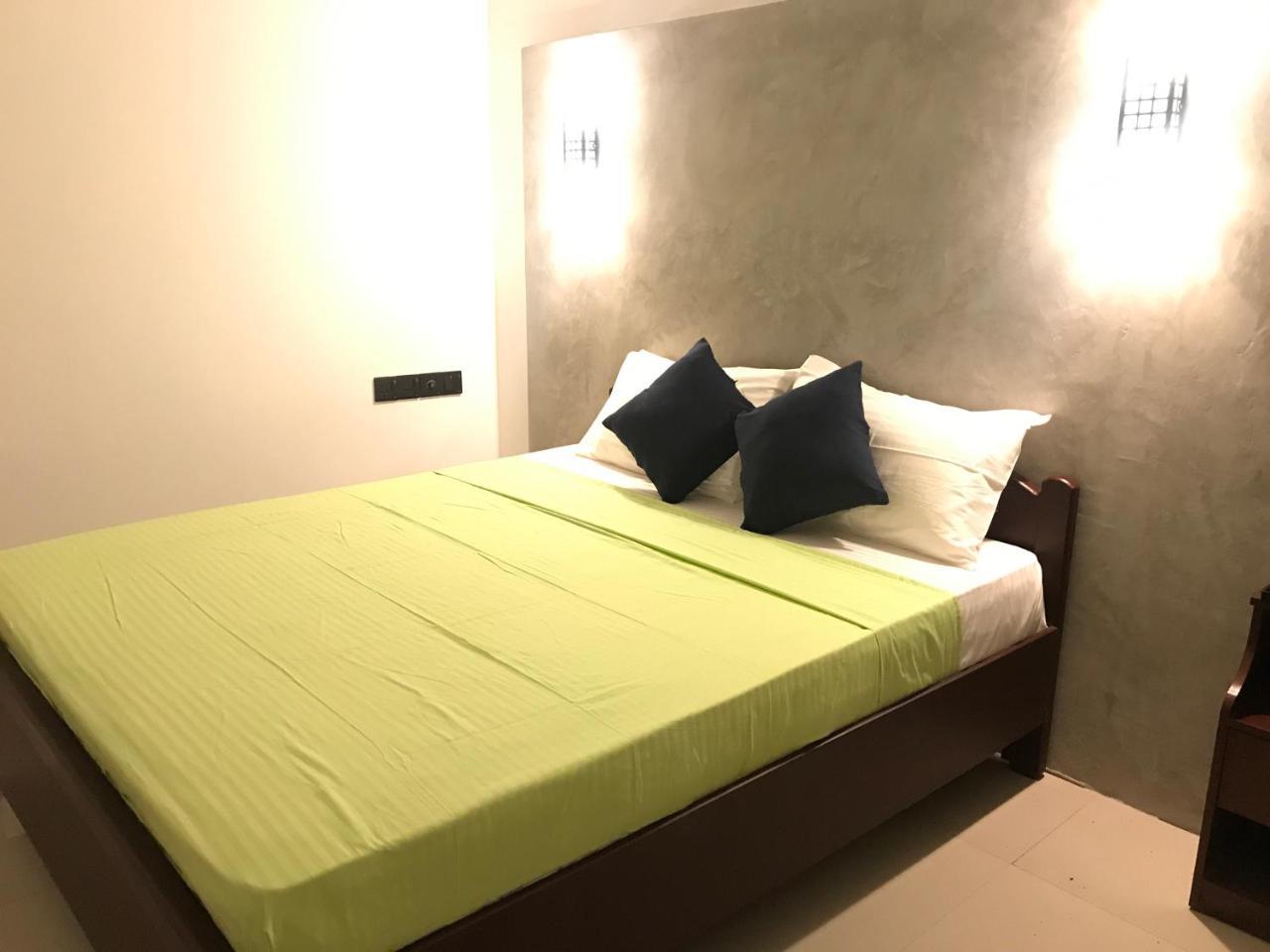 Kingdom Gate Hotel Анурадхапура Экстерьер фото