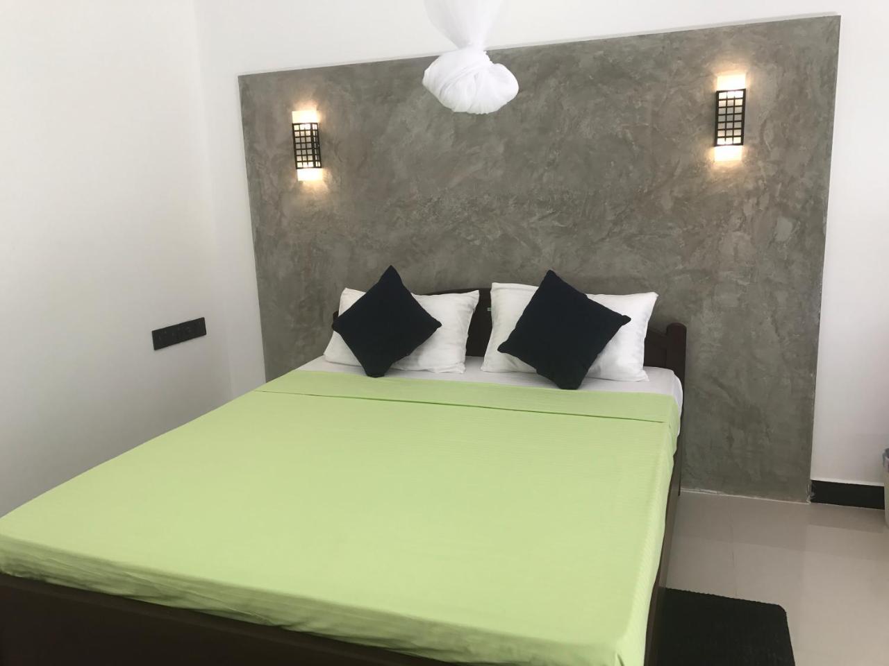 Kingdom Gate Hotel Анурадхапура Экстерьер фото